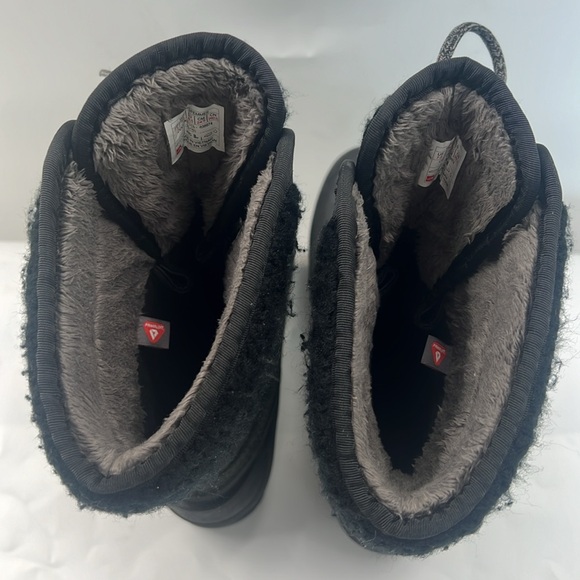 The North Face Shellista II Mid Cold Weather Boots - Picture 8 of 15